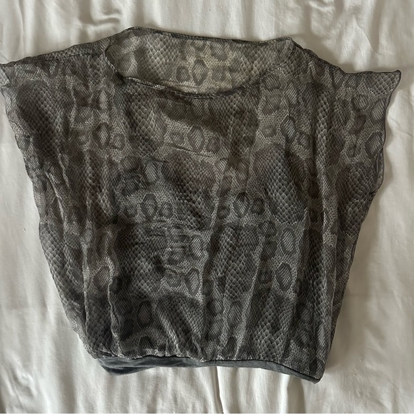 Bailey44 Snakeskin Blpuse with Tank Top - Picture 2 of 4